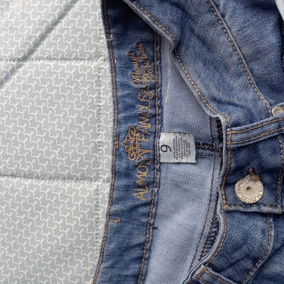 Woman shorts D16 - Picture 2 of 3